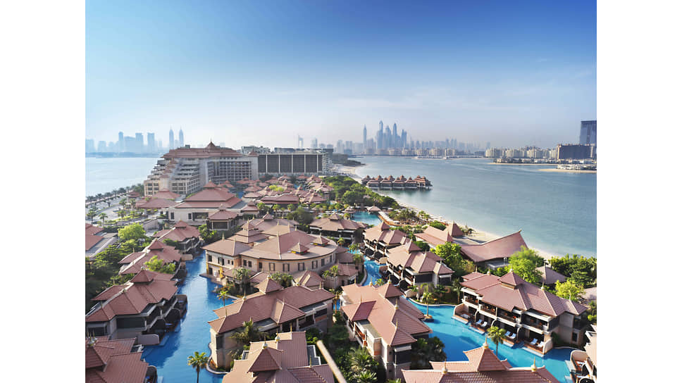 Вид на отель Anantara The Palm Dubai Resort