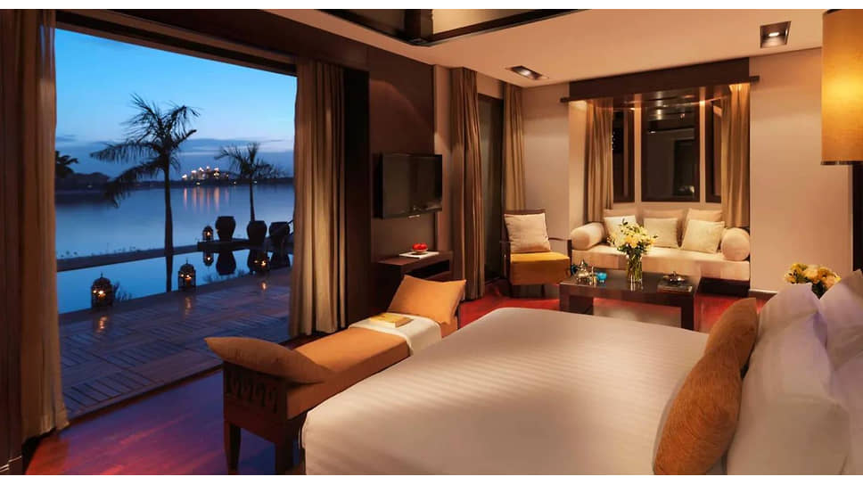 В номере отеля Anantara The Palm Dubai Resort