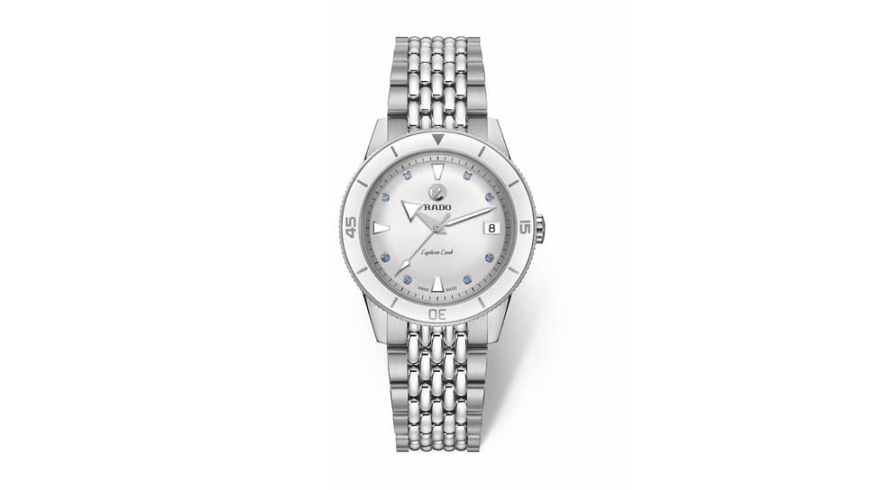 Rado Captain Cook X Julia Peresild, стальной корпус 37 мм, циферблат украшен голубыми сапфирами, основной стальной браслет с системой easy clip