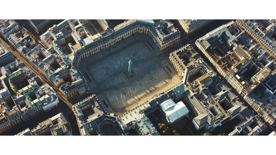 Вид на Вандомская площадь, которую Коко Шанель рассматривала из своего номера в отеле Ritz
