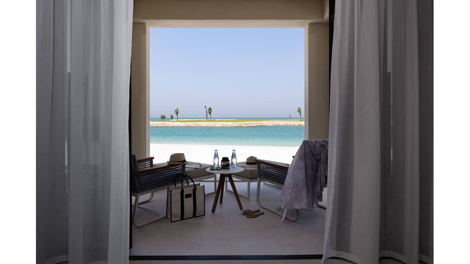 В отеле Jumeirah Gulf of Bahrain Resort & Spa