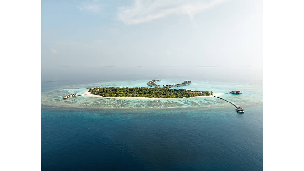 Отель Kuredhivaru Resort & Spa Maldives