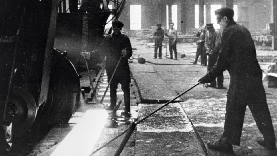 Цех крупного проката Кировского завода. Ленинград, 1949 год 