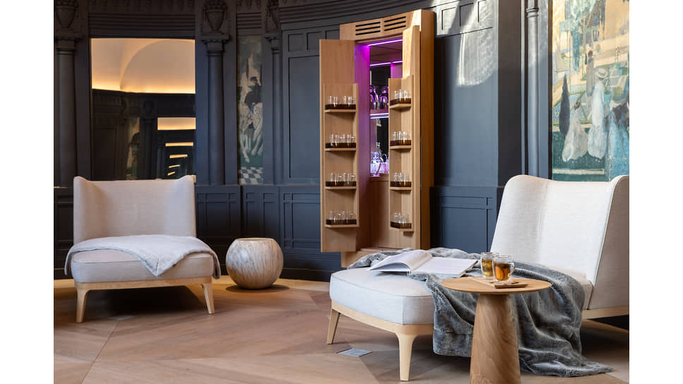 Отель Royal Hotel, Evian Resort