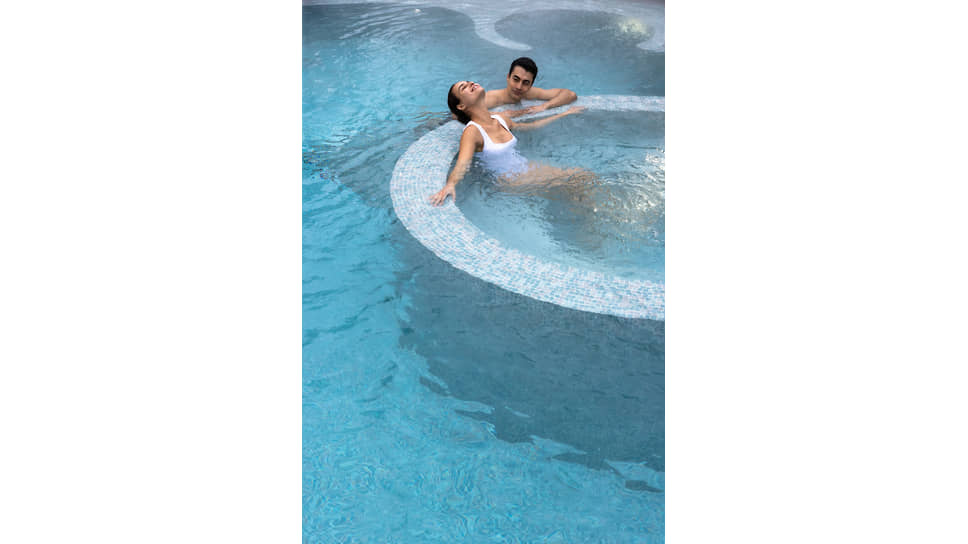 Отель Royal Hotel, Evian Resort