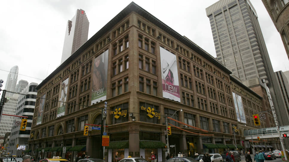 Универсальный магазин Hudson’s Bay Company в Торонто
