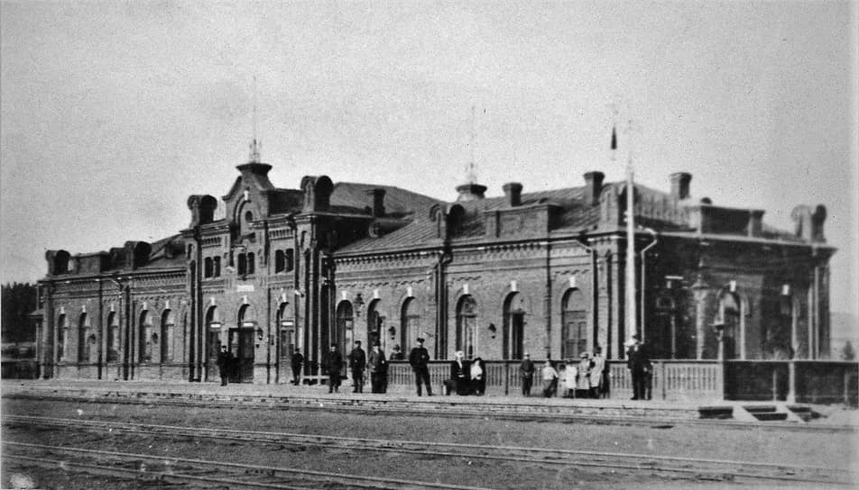 Вокзал станции Киров-Котласский, 1898 год