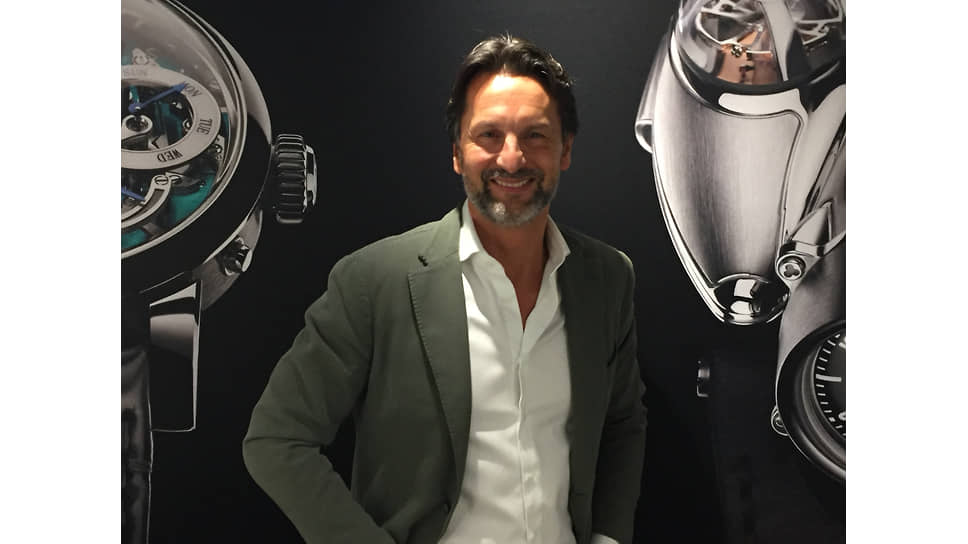 Глава часовой марки MB&F Максимилиан Бюссер