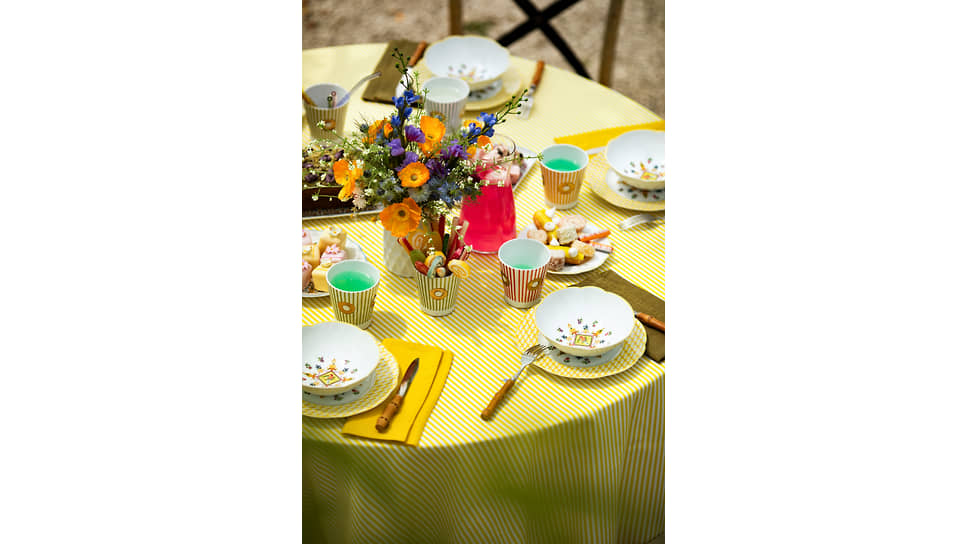 Сервировка завтрака (сервиз Trianon,
Bernardaud)