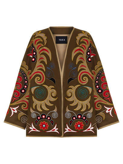 Одежда из коллекции «Орнаменты времени» сезона осень-зима 2025/26 бренд Yaka