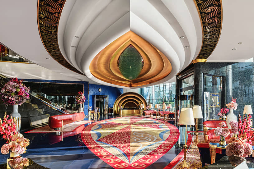 Интерьеры отеля Jumeirah Burj Al Arab