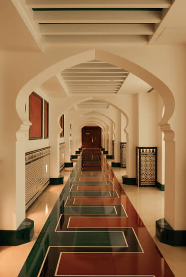 Интерьеры отеля Jumeirah Burj Al Arab