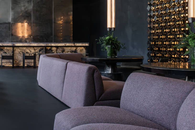 Лаундж бренда Henge на ярмарке коллекционного дизайна Design Miami 