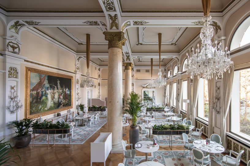 Интерьеры отеля Palace Merano 