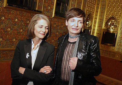 Основатель французского Citizen K Каппоф и актриса Шарлотта Рэмплинг на вечеринке по случаю презентации журнала в Санкт-Петербурге