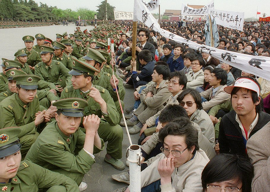 Пекин, площадь Тяньаньмэнь, 1989 год