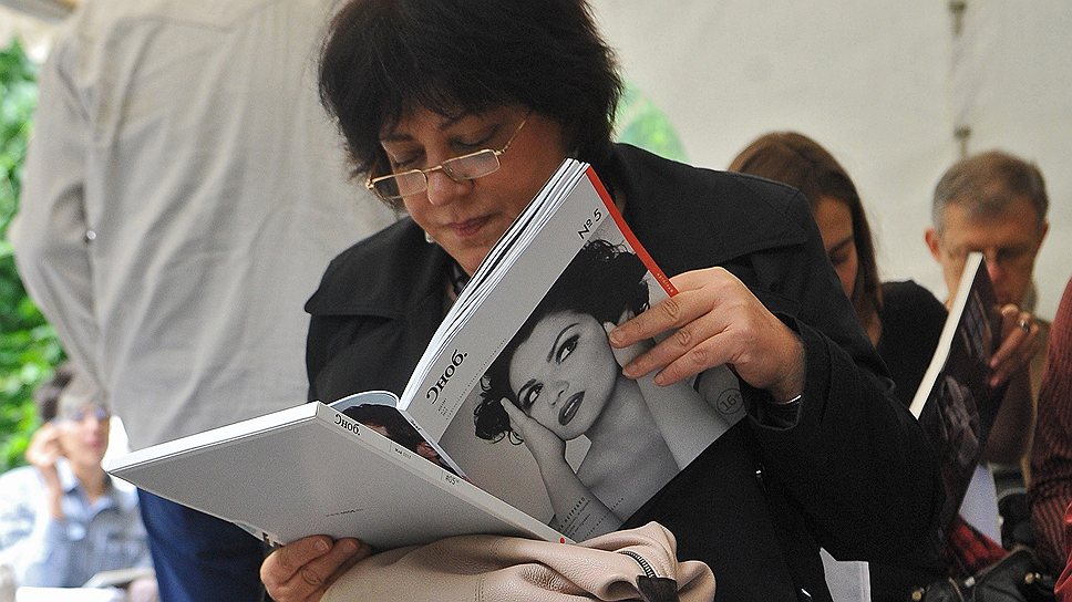 Писательница Татьяна Толстая на презентации литературного сборника журнала "Сноб" "Все о моем доме" в доме-музее поэта Бориса Пастернака в Переделкино