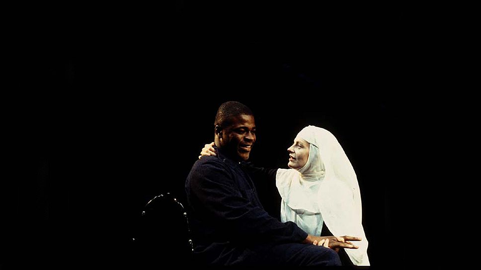 &quot;Мера за меру&quot;. Постановка Деклана Доннеллана и Ника Ормерода для лондонского театра Cheek By Jowl, 1994 год