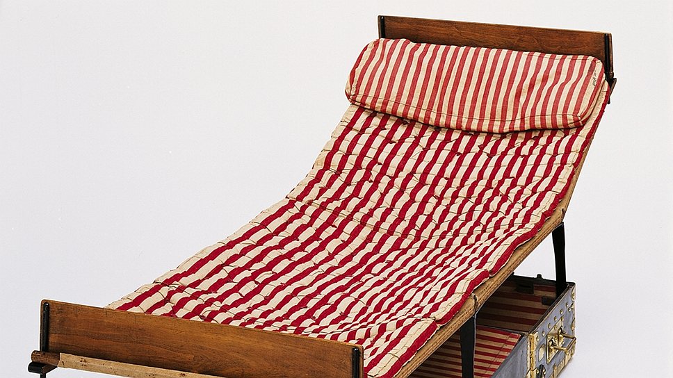 Сундук со складной цинковой кроватью, выполненный в 1885 году по заказу графа Пьетро-Паоло Саворньяна ди Бразза, путешественника, исследователя &quot;экваториальной Франции&quot;, генерального комиссара Французского Конго 