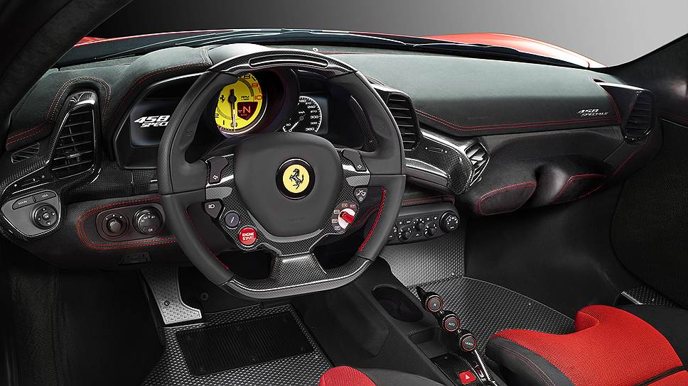 Автомобиль Ferrari 458 Speciale 