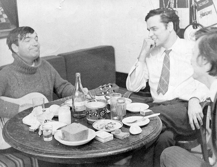 Геннадий Шпаликов, Михаил Ромадин и Андрей Тарковский, 1960-е годы