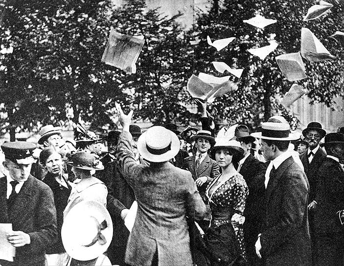 В день объявления всеобщей мобилизации, Германия, 1914 год  
