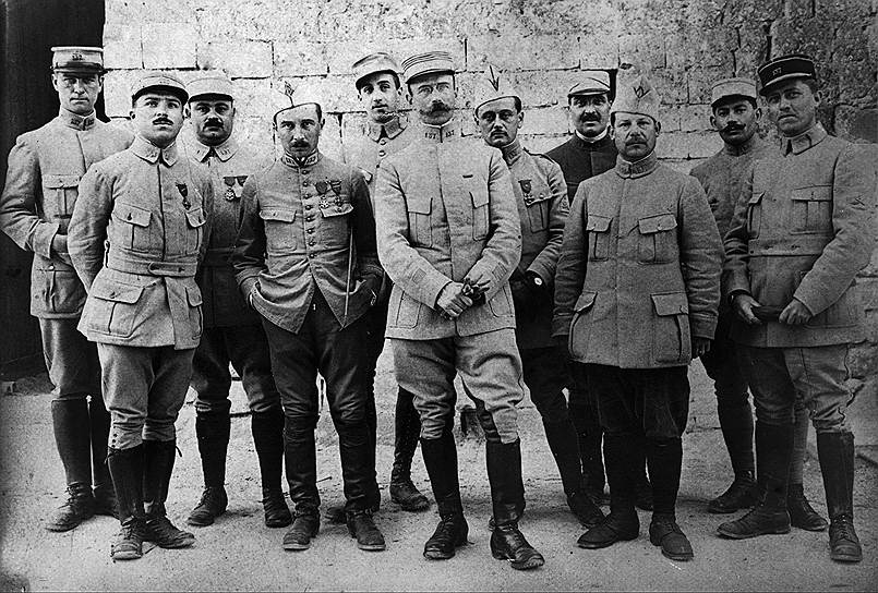 Французские офицеры первого батальона 137-го пехотного полка, 1916 год