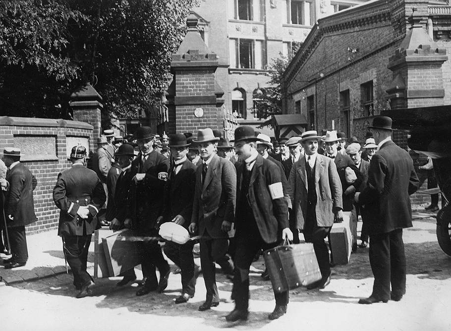 Добровольцы в Берлине, 1914 год  