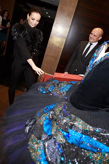 Балерина Диана Вишнева на коктейле по случаю вручения ей персонального дорожного сундука Louis Vuitton в особняке модного дома в Столешниковом переулке