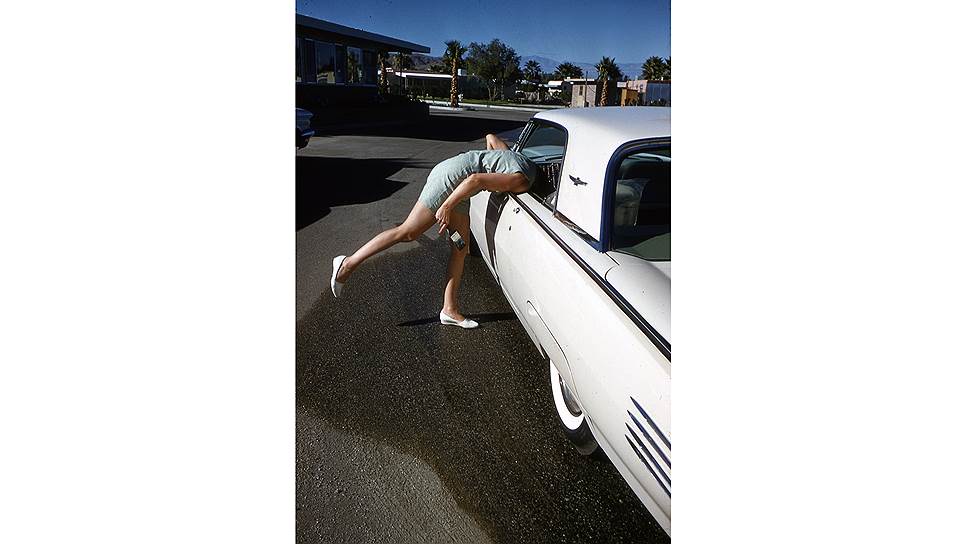 &quot;Белая машина и кисть&quot;, Палм-Спрингс, 1960 год