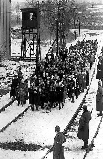 «Список Шиндлера». Режиссер Стивен Спилберг, 1993 год