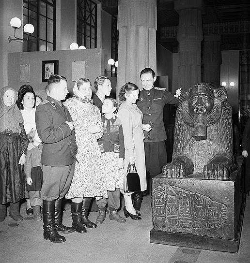 Египетский зал, 1954 год