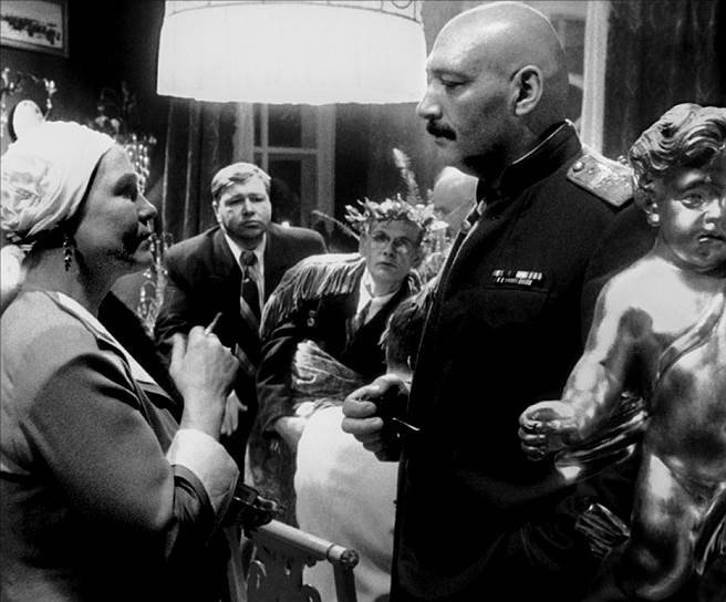 «Хрусталев, машину!», 1998