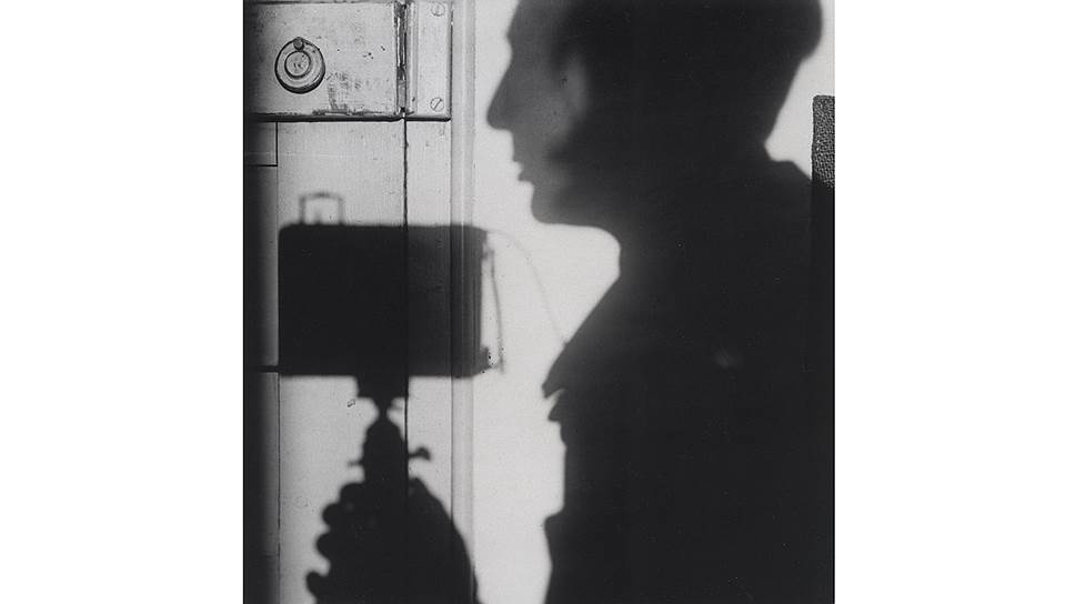 «Автопортрет». Париж, 1927
