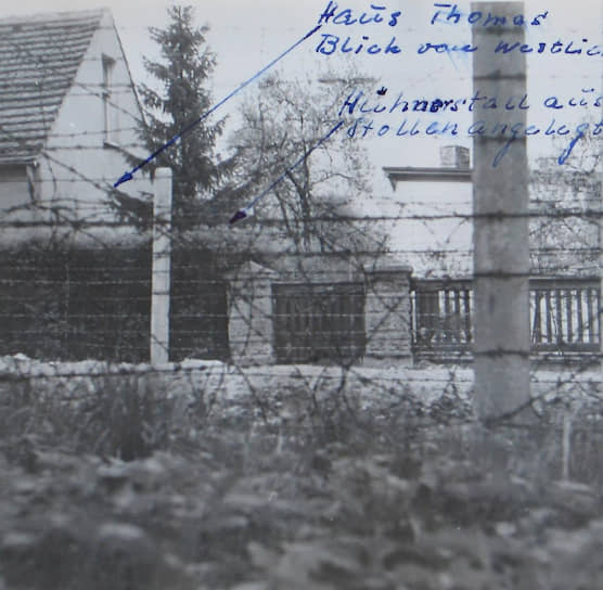 Вид на дом супругов Томас со стороны границы, оперативная съемка МГБ ГДР, май 1961
