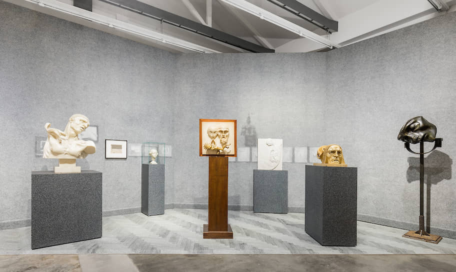 Выставка «Post Zang Tumb Tuuum. Искусство жизнь политика: Италия 1918–1943» в Фонде Prada, 2018
