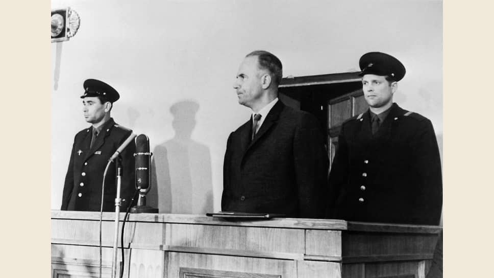Олег Пеньковский в суде, 1963