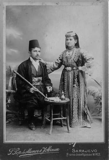 Пара сефардских евреев в национальных костюмах, 1900