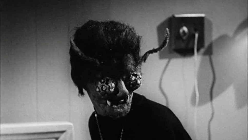 «Женщина-оса». Режиссер Роджер Корман, 1959 