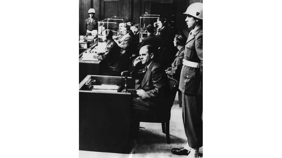 Альберт Шпеер в зале заседаний Нюрнбергского трибунала, 12 сентября 1946