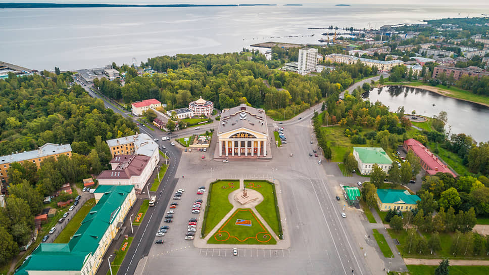 Площадь Кирова. Петрозаводск, 2024
