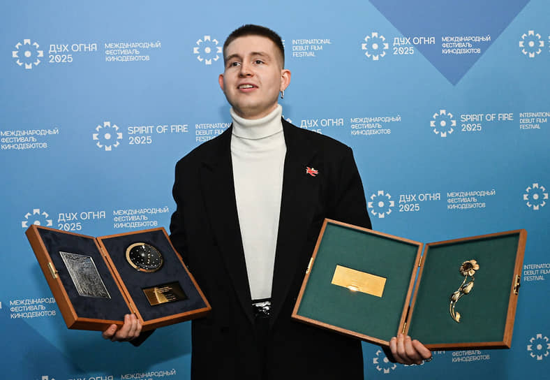 Режиссер Кирилл Султанов на церемонии закрытия XXIII Международного фестиваля кинодебютов «Дух огня»