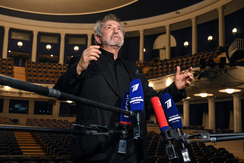 Художественный руководитель театра балета Борис Эйфман во время пресс-подхода перед началом спектакля «Красная Жизель» в Москве