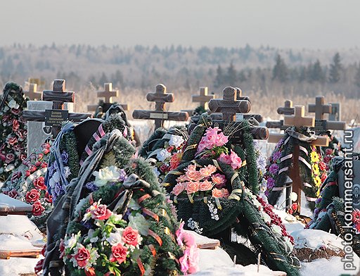 7 декабря первые 17 жертв пожара в клубе «Хромая лошадь» были похоронены на Северном кладбище Перми