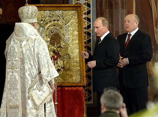 В 2007 году Владимир Путин подарил РПЦ икону Владимирской Божией Матери…