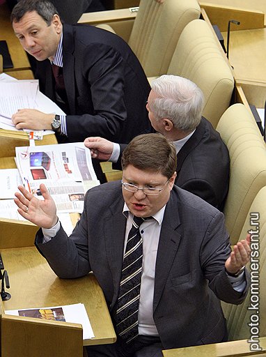 Депутат Андрей Исаев усомнился, что его партия использует административный ресурс по назначению