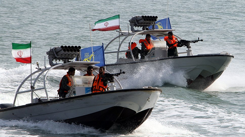 Американским кораблям Иран противопоставляет сотни катеров военно-морских сил Корпуса стражей исламской революции