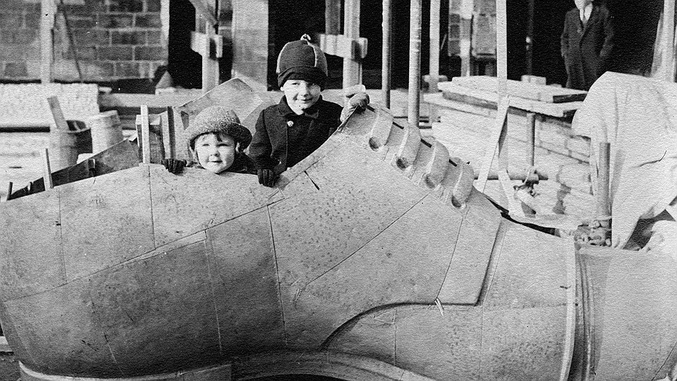 Мэри-Нелле Гриффит. Фотохроника строительства советского павильона на Всемирной выставке в Нью-Йорке 1939 года