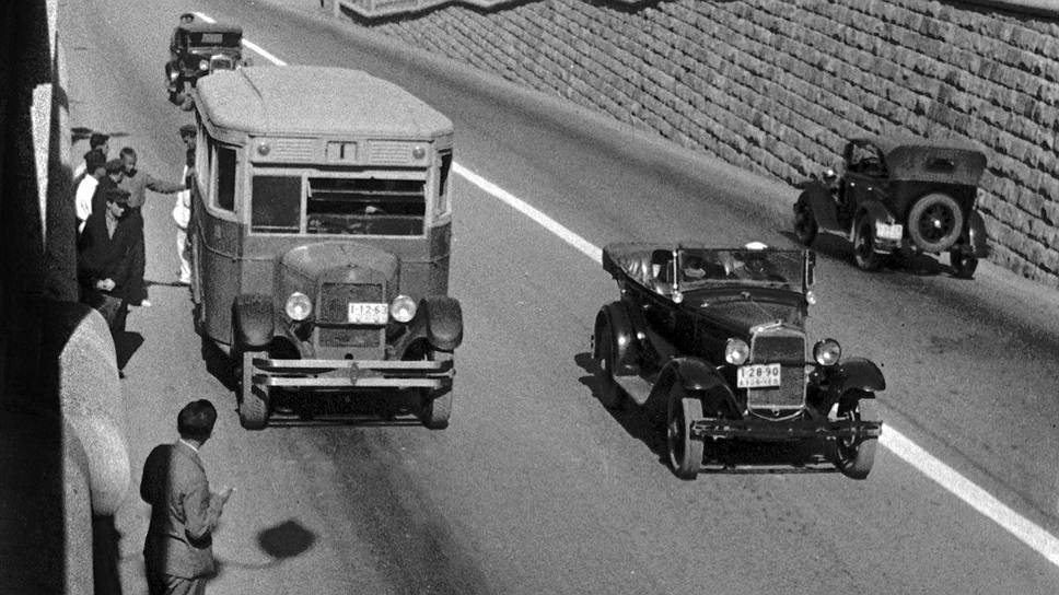 Дорога Сочи--Мацеста была не только самой лучшей, но и самой короткой среди всех автострад страны 

