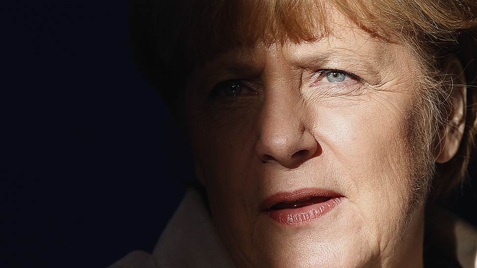 В отличие от коллег по кабинету канцлер Ангела Меркель пока скрывает свое отношение к новому немецкому пути